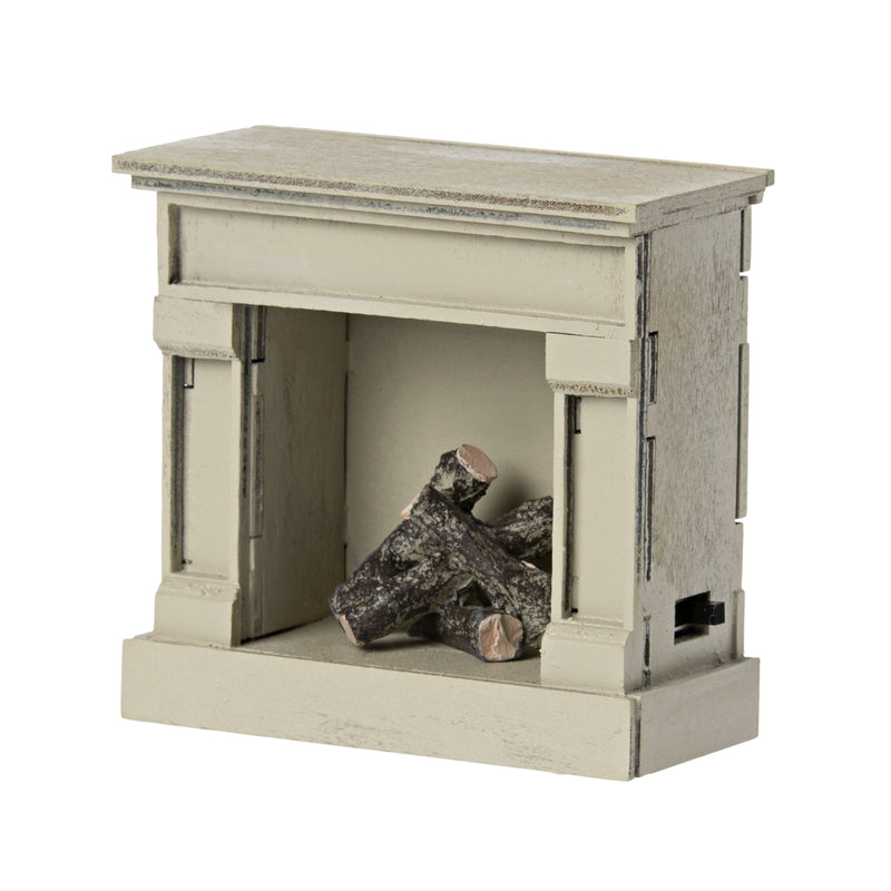 Maileg Fireplace Mouse Off-White